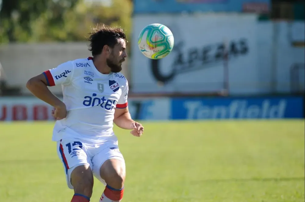 Alfonso Trezza se perfila para ocupar el lateral derecho en el Tróccoli