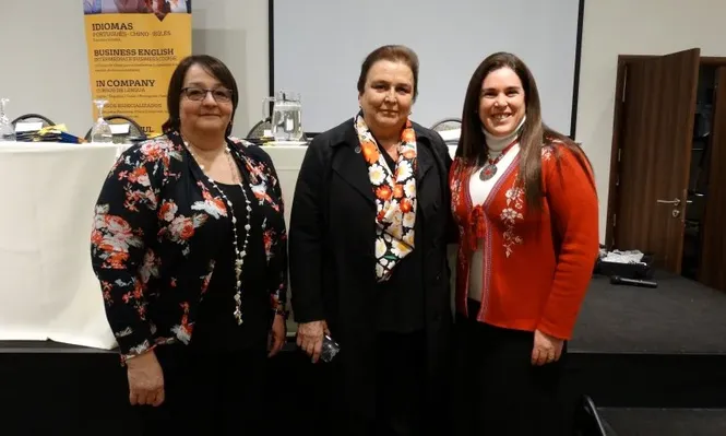 Cristina Ramos, Rosario Estrada y Patricia Carabelli 