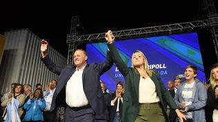 Álvaro Delgado y Valeria Ripoll en el cierre de campaña del Partido Nacional en Las Piedras