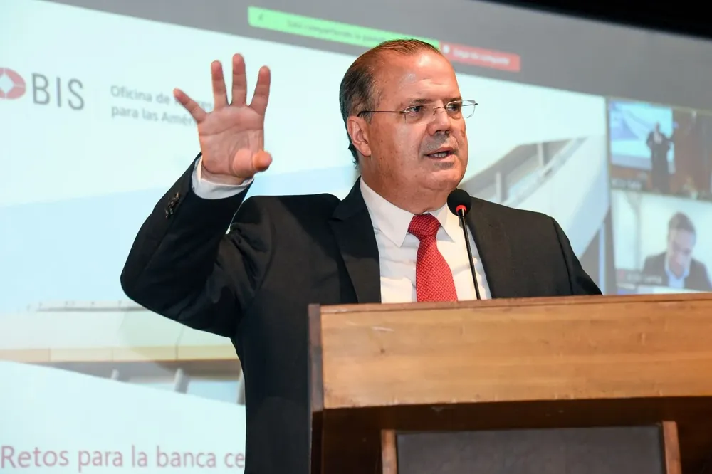 El ex presidente del Banco Central de Brasil, Alexandre Tombini.