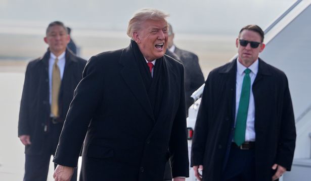 Donald Trump llegando al Foro de Davos, en Suiza.
