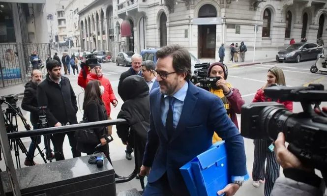 Germán Cardoso ingresando en Fiscalía.