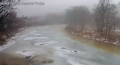 En 17 segundos, vea cómo se congela un río en Nueva York