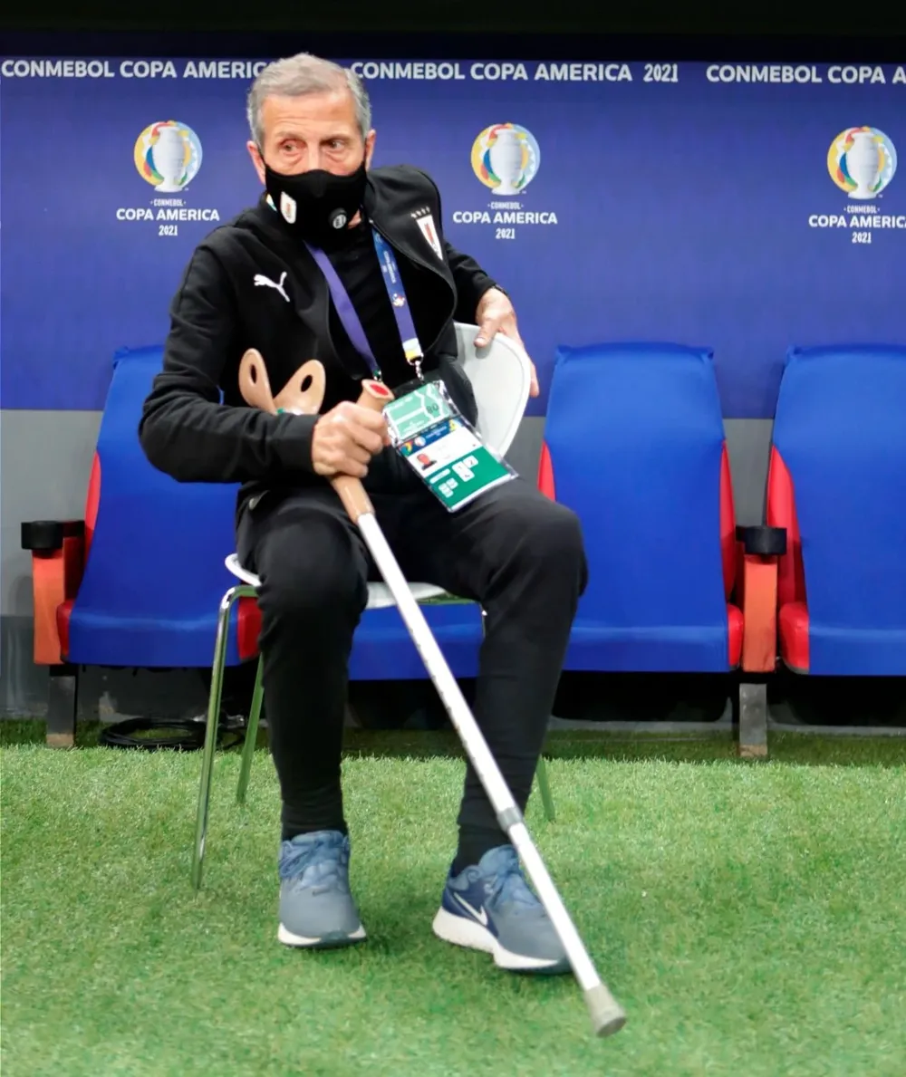 Tabárez se volvió a ir disconforme