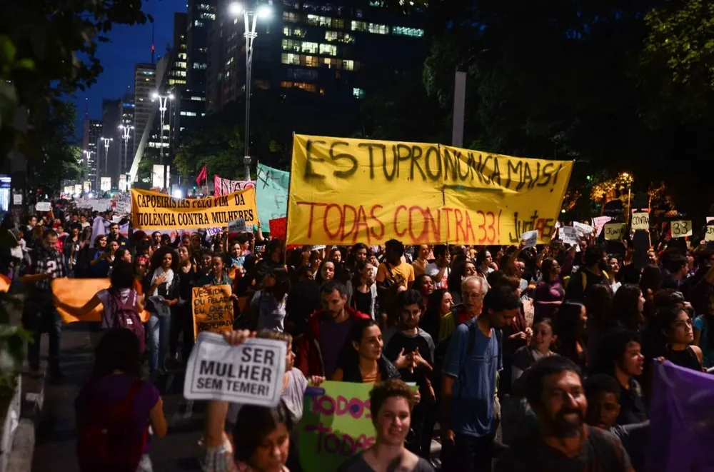Manifestación contra la cultura de la violación en Brasil