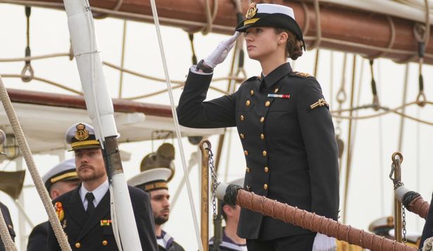 La Princesa Leonor embarca en el Buque Elcano hacia América.
