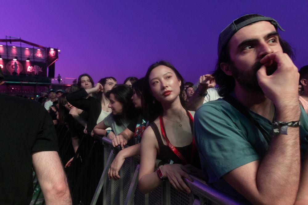 Ambiente previo en el recinto Iberdrola Music, ubicación del festival Mad Cool 2025, a 10 de julio de 2025, en Madrid (España). EP