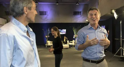 Macri, al llegar hace minutos al comando de Cambiemos, su fuerza política (AFP)