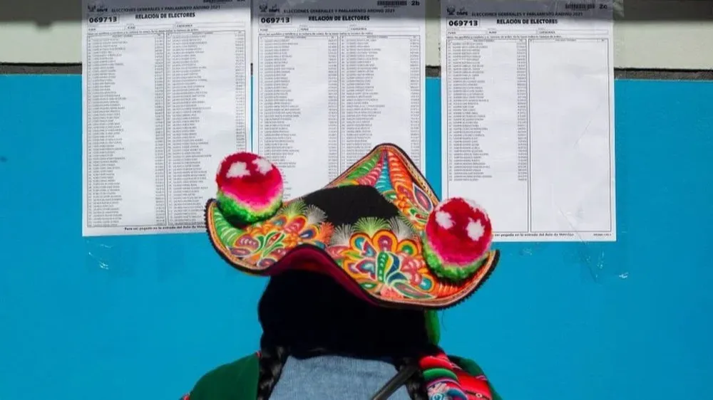 Defensores de los hablantes de quechua lamentan que el Estado peruano casi siempre usa el español.