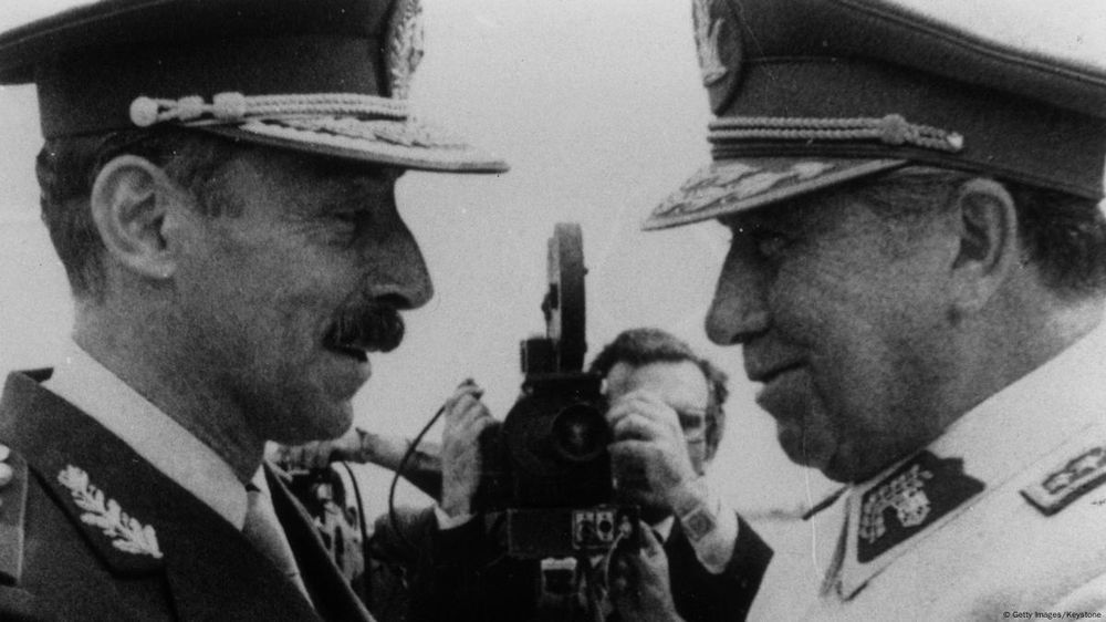 videla-pinochet-1978.jpg