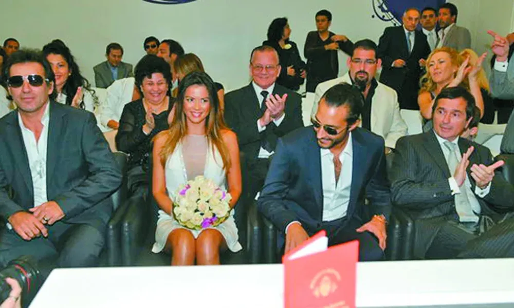 Maximiliano Acosta (a la izquierda), Leonardo Fariña (al centro) y Carlos Molinari y Fabián Rossi (al fondo parados)