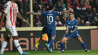 Otormin con la 10 tricolor