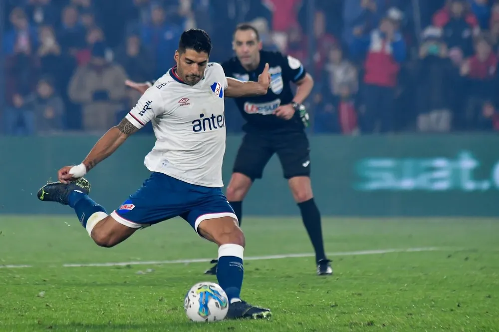 Luis Suárez frente a Rentistas