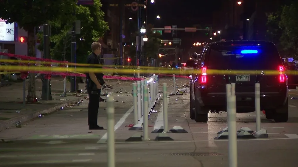 El tiroteo ocurrió a una milla (unos 1,6 kilómetros) del Ball Arena, donde los Nuggets derrotaron el lunes al Heat de Miami