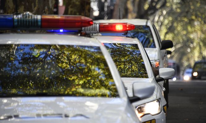 Asesinaron a un adolescente de 15 años en La Teja: le dispararon varias veces desde una moto, según testigos