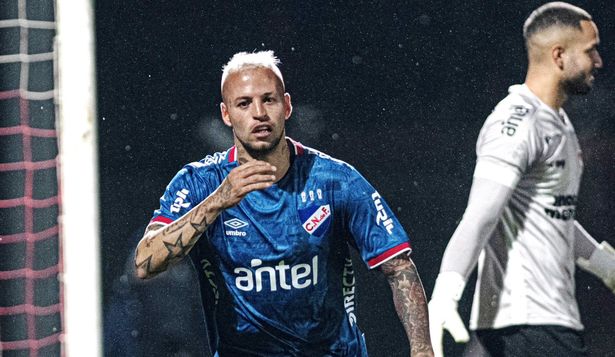 Nicolás López