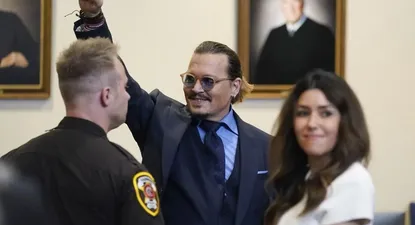El jurado falló a favor de Johnny Depp en el juicio que inició contra su exesposa por difamación