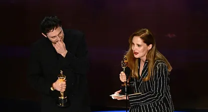 Justine Triet, ganadora del premio al Mejor guion original