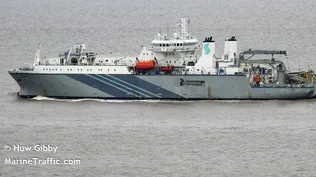 Imagen del barco Durable que se encuentra en la costa uruguaya