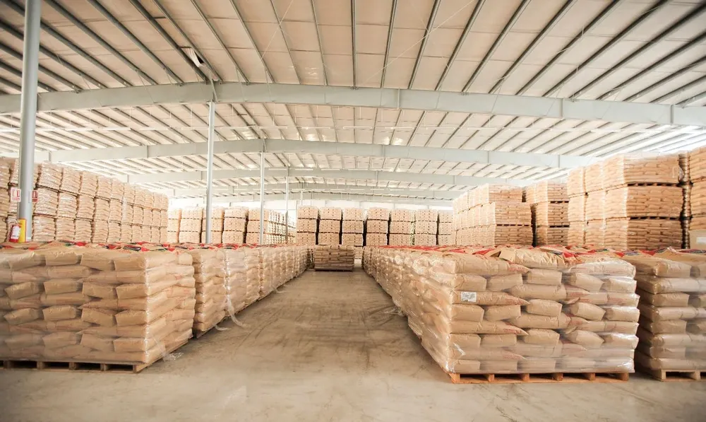 Stock de productos lácteos de exportación en Conaprole.