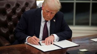 El 51% de los estadounidenses desaprueba la ayuda de Donald Trump a la Argentina