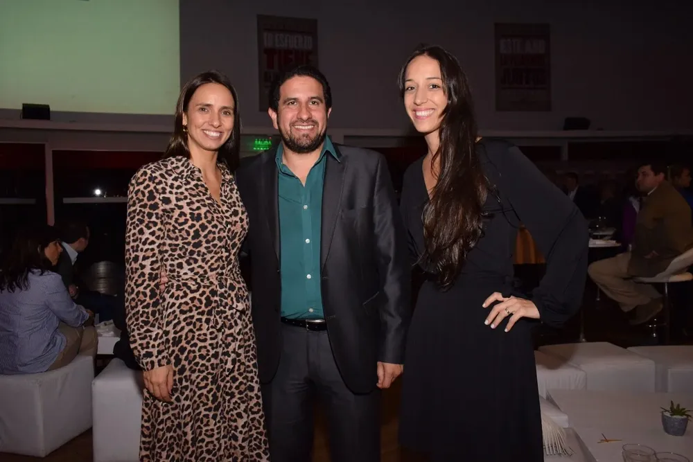 Macarena Zaparzazu, Matias López y Gabriela Ferreiro