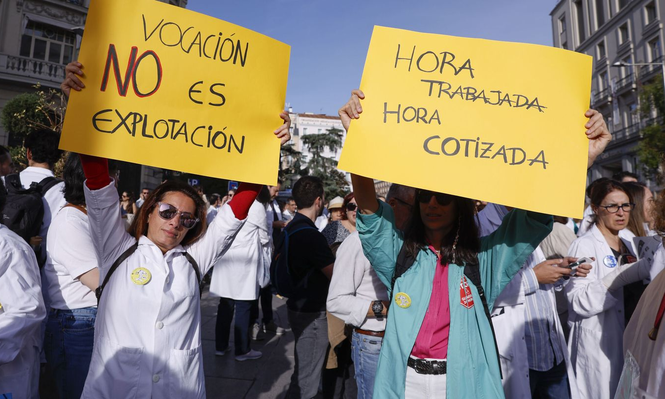 Los médicos españoles inician un reclamo al Ministerio de Sanidad.