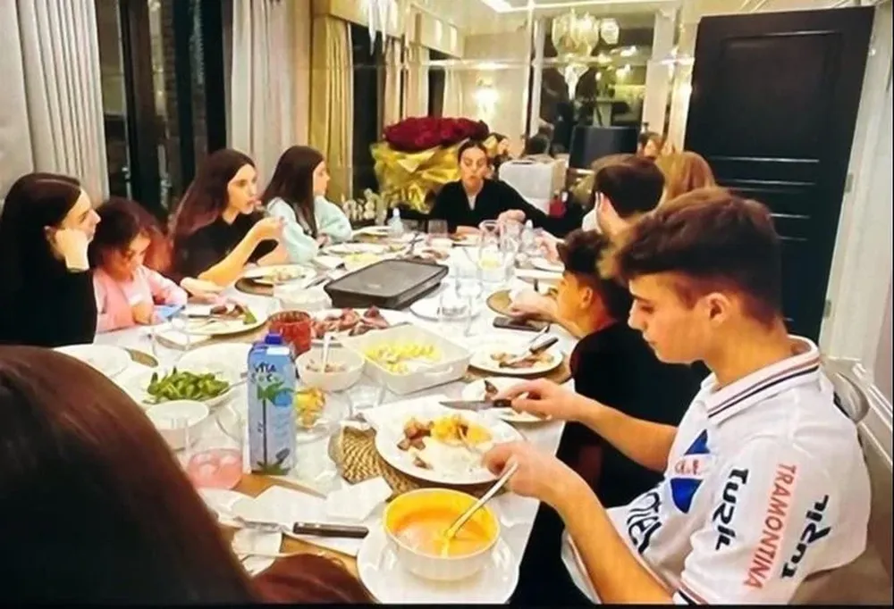 Nacional aparece en la serie de Georgina Rodríguez, la pareja de Cristiano Ronaldo