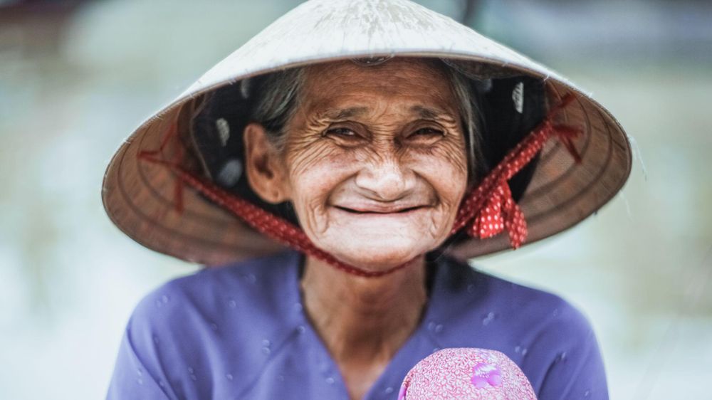 En 2023, la esperanza de vida en Vietnam fue de 79,3 años para las mujeres y de 69,9 años para los hombres, según Our World in Data.