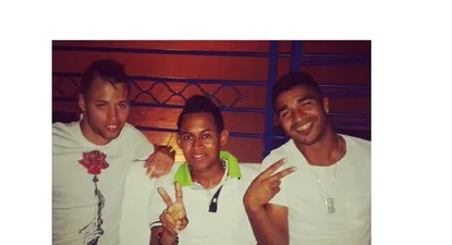 DJ Déxter con Nico López y Rodrigo Aguirre