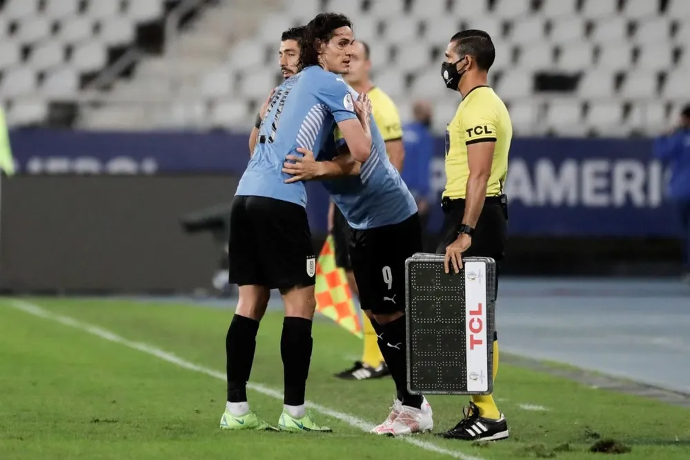 Cavani y Suárez, ¿llegarán?