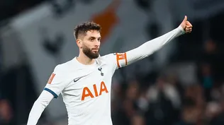 Rodrigo Bentancur fue el capitán en la victoria de Tottenham Hotspur por la FA Cup