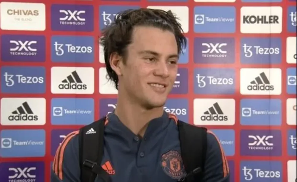 Facundo Pellistri tras su gol a Liverpool en Tailandia