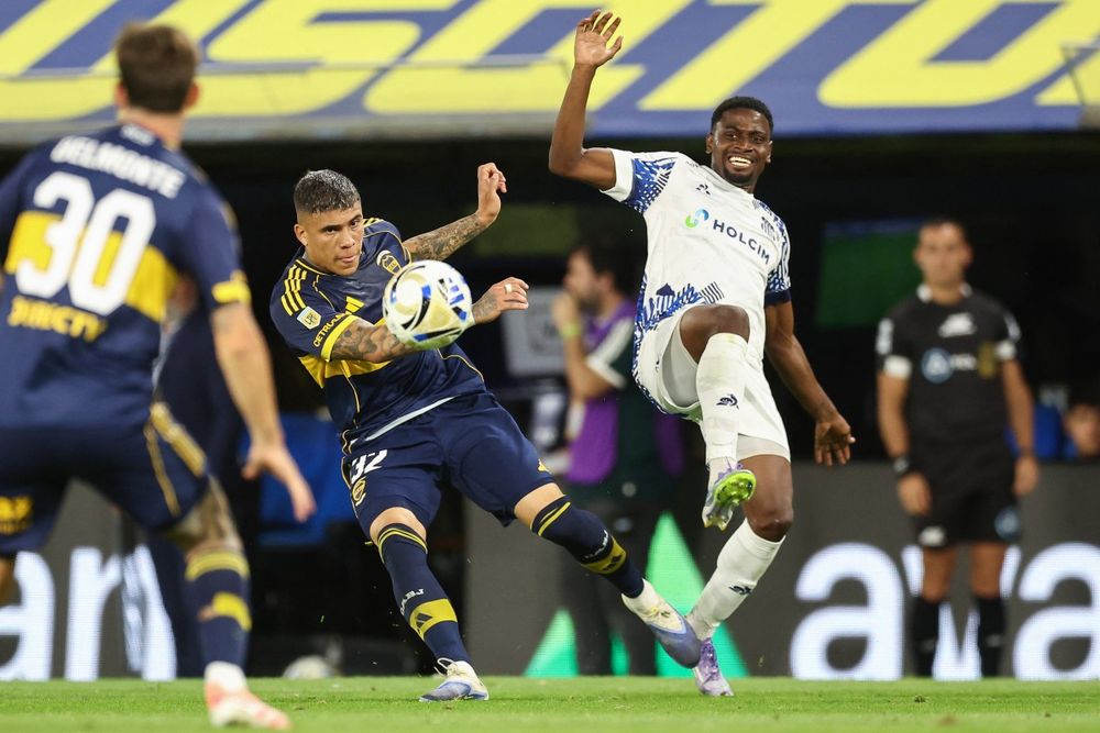 Luis Angulo contra Boca Juniors