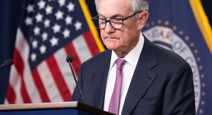 Reserva Federal de EEUU mantuvo tasas de interés, pero abrió la puerta a una suba más en 2023