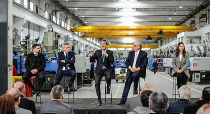 Sergio Massa visitó la fábrica Liliana en Rosario