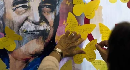 Cien Años de Soledad fue escrita por por el colombiano Gabriel García Márquez
