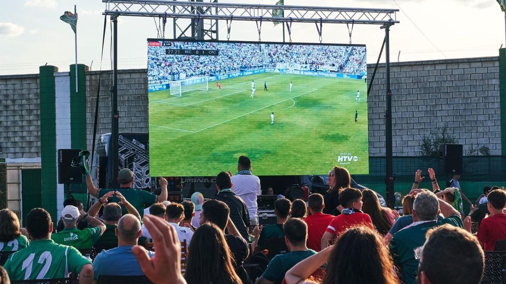 a901546f-72fd-43ab-bc93-fb2a1533b2dd_16-9-discover-aspect-ratio_default_0