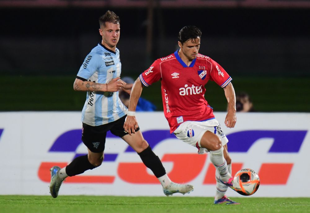 Agustín Miranda y Nicolás Rodríguez en el último partido entre Cerro y Nacional