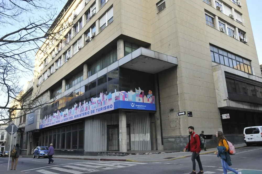 La que iba a ser la sede del Ministerio de Turismo, en Cerrito y Zabala.