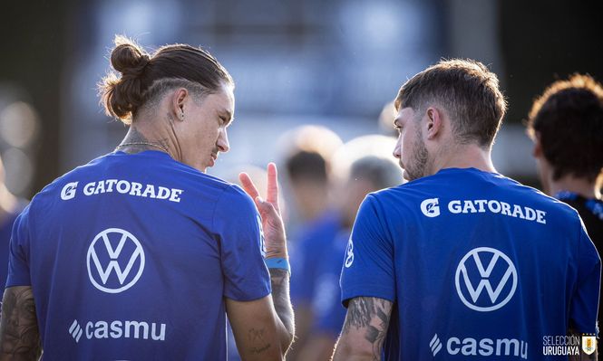 Darwin Núñez y Federico Valverde con la selección uruguaya en New Jersey