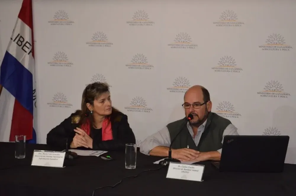 Directora del SNIG, María Nela González y director de Sanidad Animal, Carlos Fuellis
