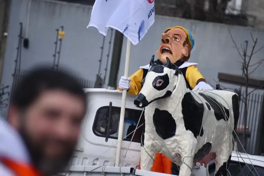 La FTIL pidió que se tenga en cuenta a los trabajadores en la discusión de los problemas de la industria.