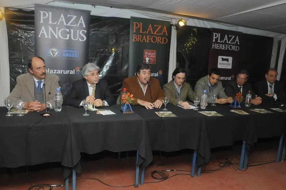 Los remates especiales de Hereford, Angus y Braford se anunciaron en la Expo Prado