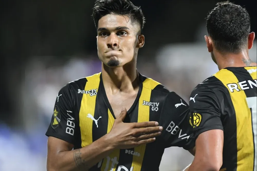 Matías Arezo es el goleador de Peñarol