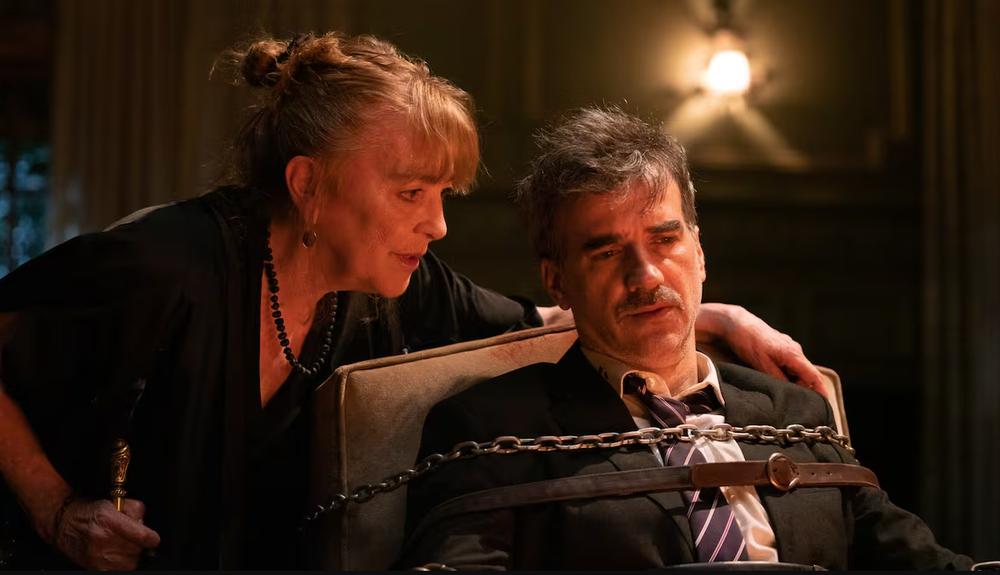 Carmen Maura y Daniel Hendler en Vieja Loca