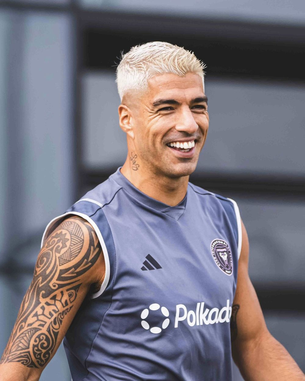 Luis Suárez con su nuevo look