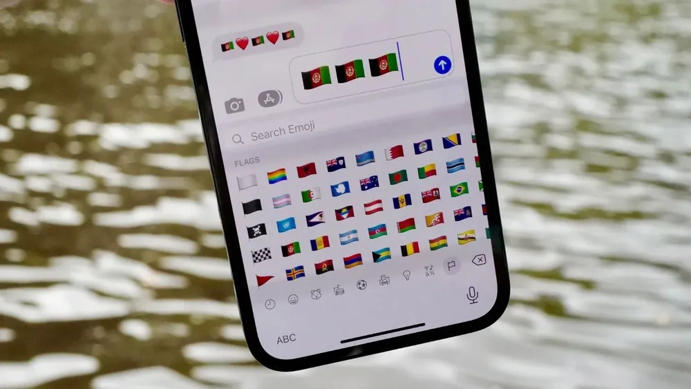 La bandera de Afganistán podría tener cambios en el futuro.