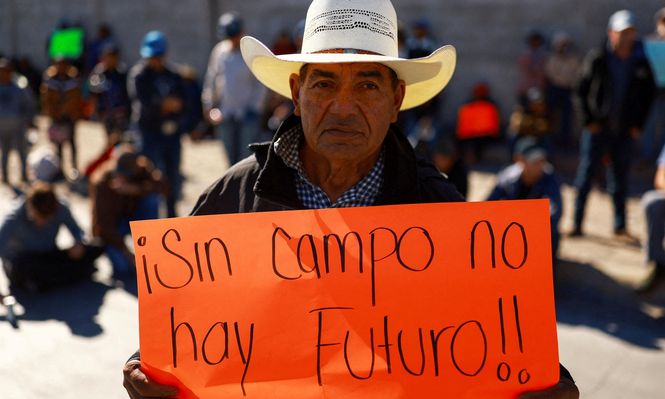 La implementación del convenio ha generado en el pasado fuertes protestas de agricultores mexicanos.