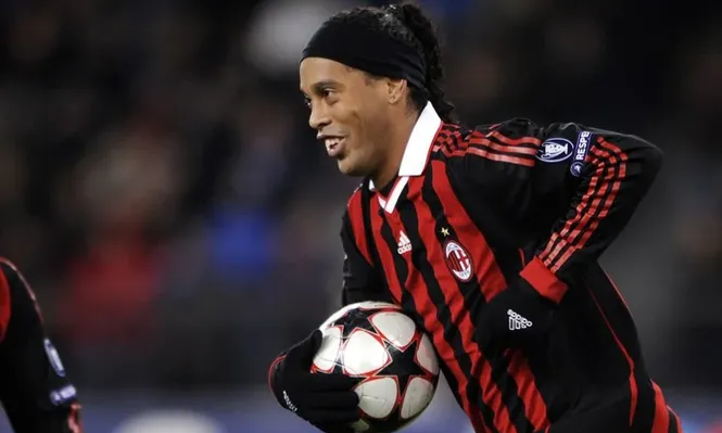 Nacional pasa llave al tema Ronaldinho